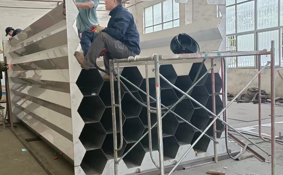 浙江不锈钢阳极管在工业湿电除尘器中的应用